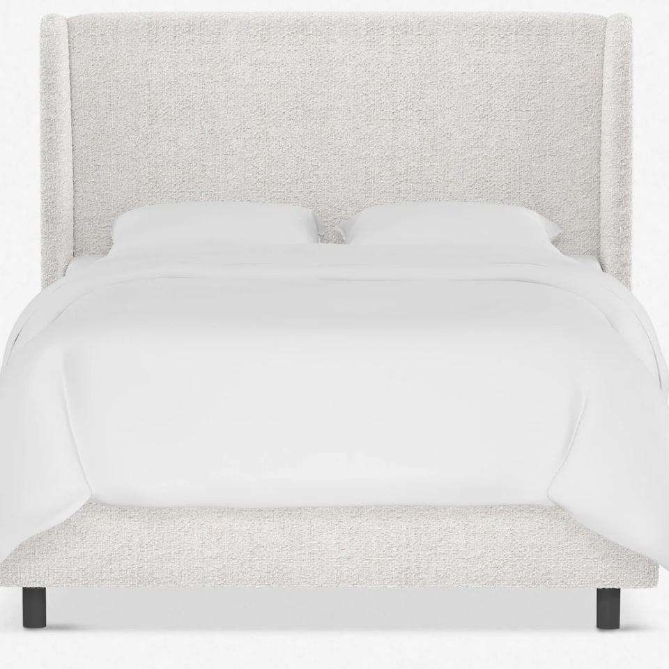 Adara Bed