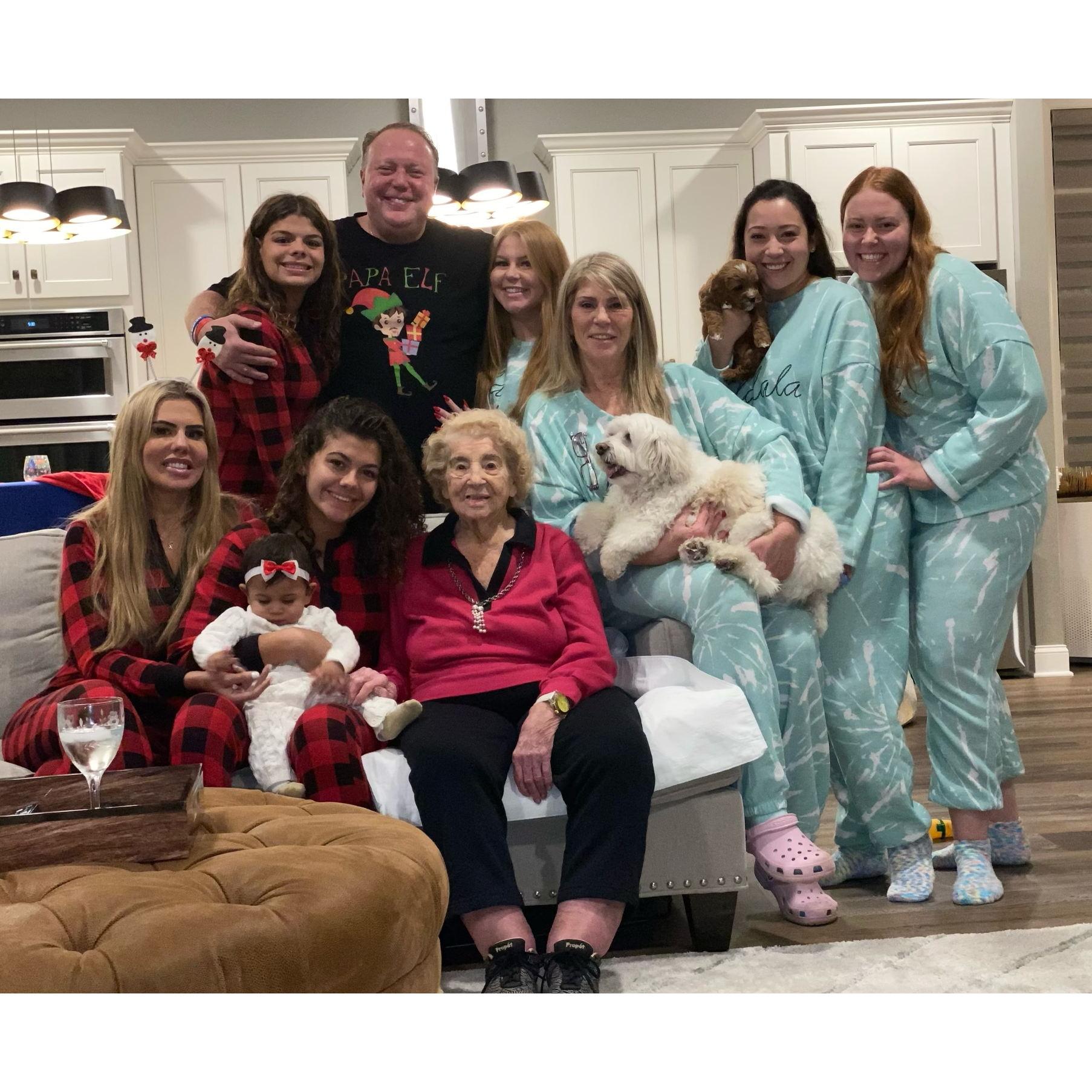 December 2020: Covid Christmas
Alicia, Ashley, Alyssa, Kathrine, Ralph, Viola, Taylor, Joanne, Sonny, Rigatoni, Shirley & Alexa
