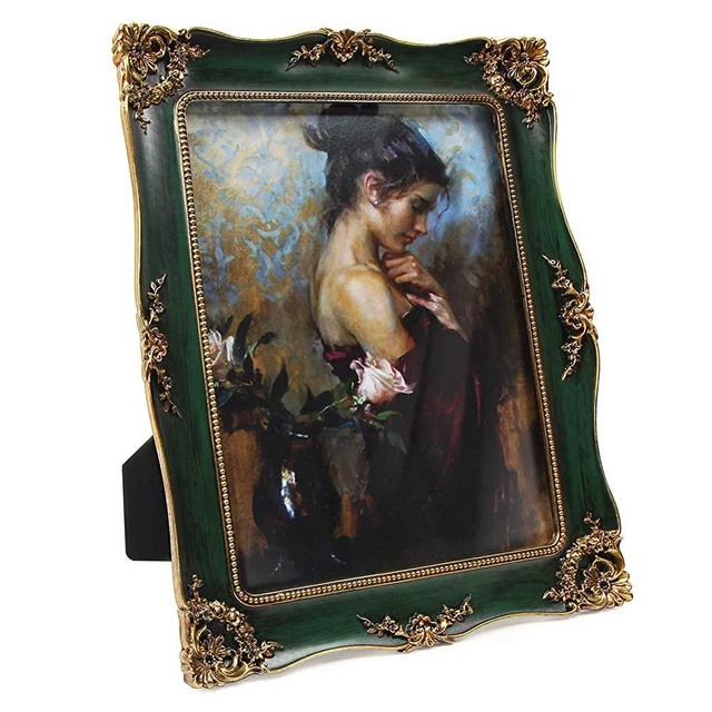 Kilarero 5x7 Vintage Picture Frame, with Embossed Flower Design and Antique Glass Luxury Antique Photo Frames, for Tabletop Wall Hanging, Gift Ideas (Green)