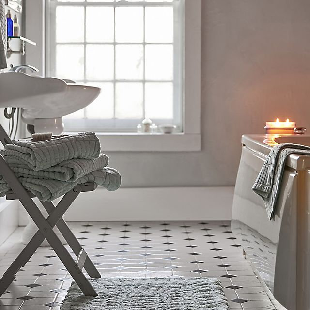 Leighton Hand-Tufted Cotton Bath Mat