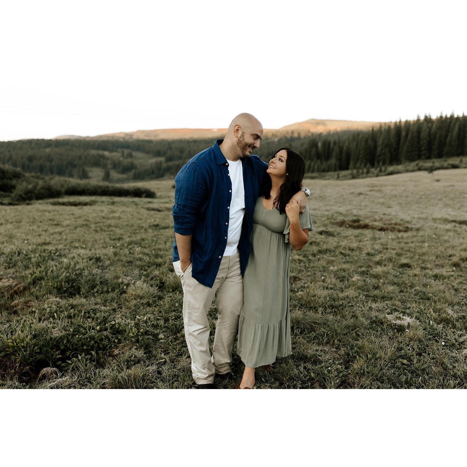 Engagement Pictures in Vail, Colorado