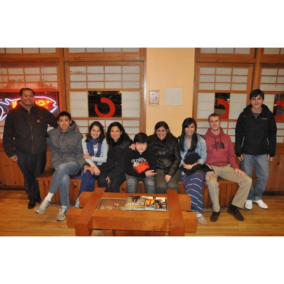 Leesburg, VA
January 2014
Celebrating New Years with loved family friends, the Pinheiros. :)