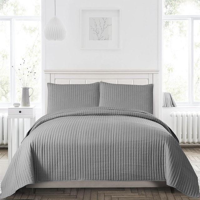 Petrichor Gray King Size Quilt Bedding Sets with Pillowcases,Lightweight for All Seasons,Pre-Washed Brushed Microfiber Bedspread Coverlet,3-Piece,1Quilt(96" x106”) & 2 Pillowcases(20"x36")