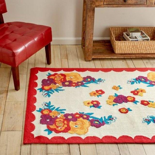 Hand-Hooked Bright Floral Kitchen Flea Market Rug (4"x6")