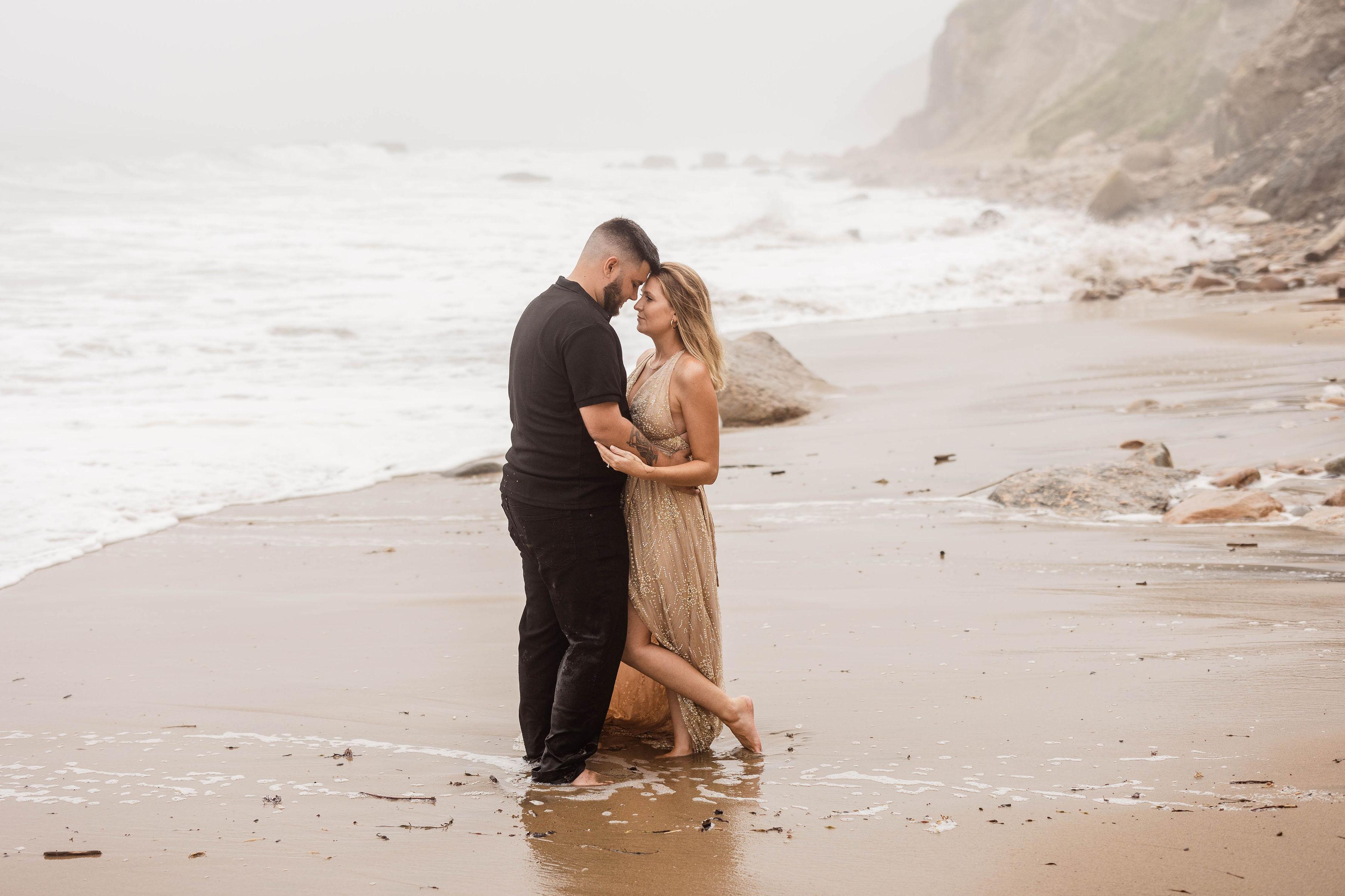 The Wedding Website of Amber Weinberg and Gavin Jarry