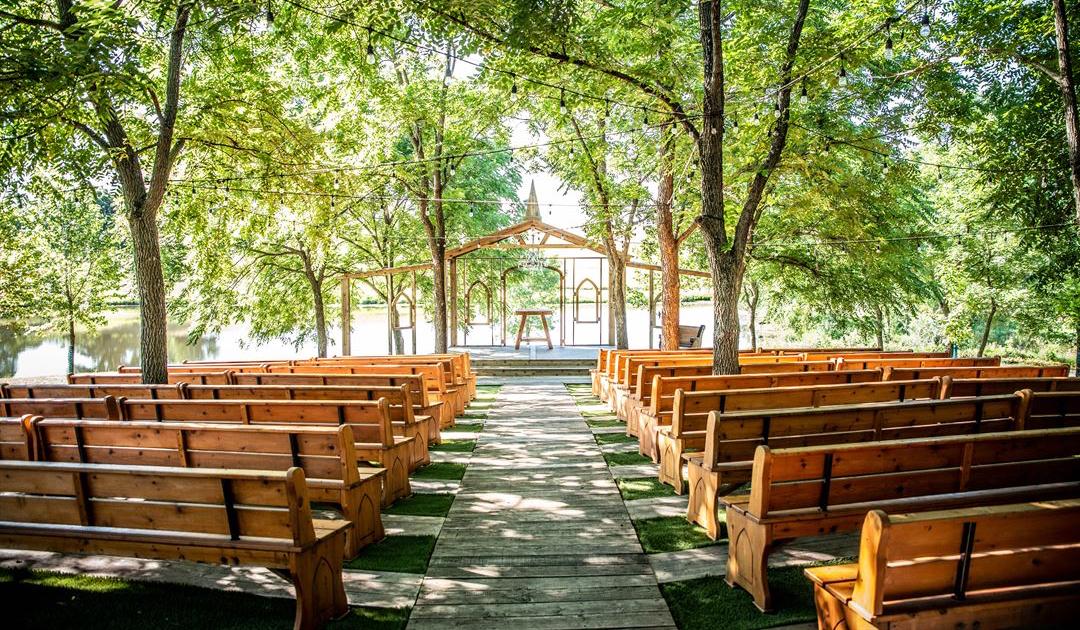 The Wedding Website of Erica Bruns and Ivan Kruse