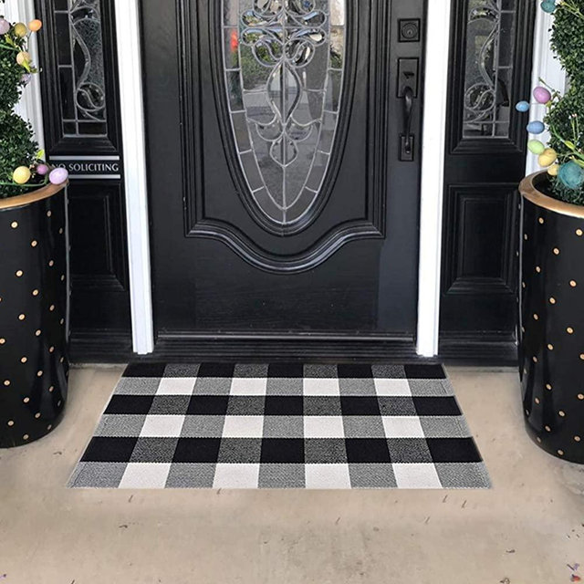 SEEKSEE 100% Cotton Plaid Rugs Black/White Checkered Plaid Rug Hand-Woven Buffalo Checkered Doormat Washable Porch Kitchen Area Rugs (23.5"×35.4")