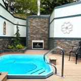 The Oasis Hot Tub Gardens