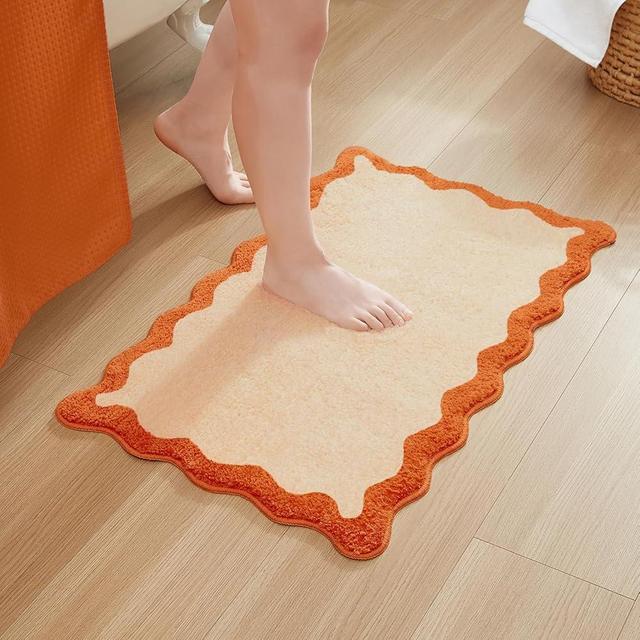 MONDAY MOOSE Bath Mat with Scalloped Wavy Ripple Design, Microfiber Absorbent Non Slip Tufted Rug for Floor, Shower or Kitchen (16x24 inch, Orange)
