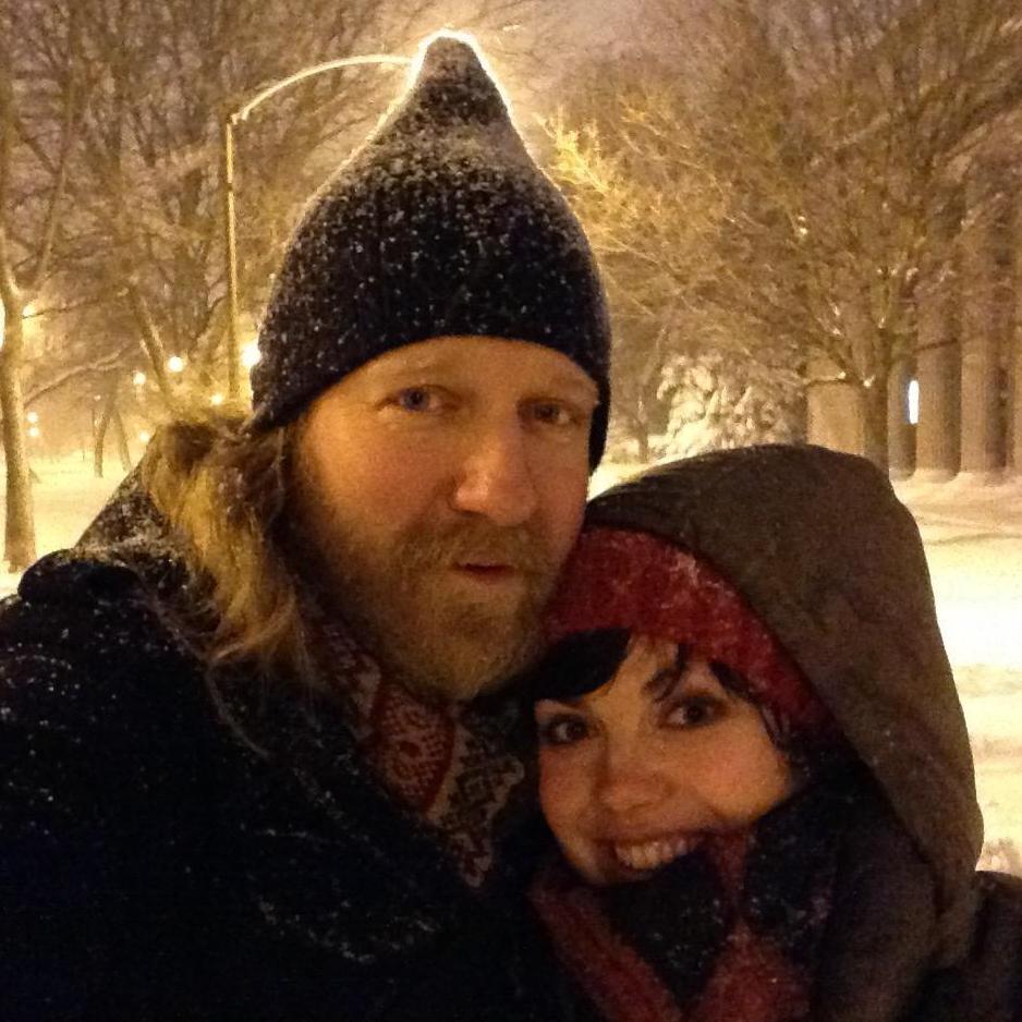 We made the trek in a blizzard to John and Dana's to watch the Superbowl (or the Beyonce concert depending on your perspective). Paused for Ian to be touched by an angel.
Chicago, Feb 1, 2015