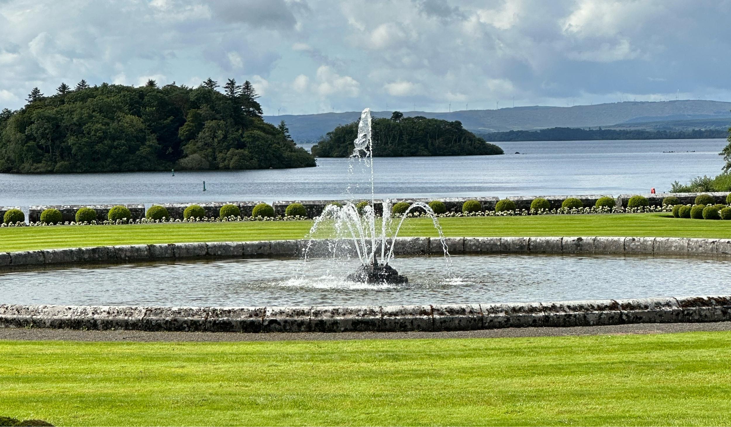 The Wedding Website of Séamus Rowe and Monique Rowe