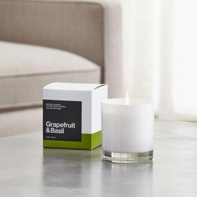 Grapefruit and Basil Scented Candle