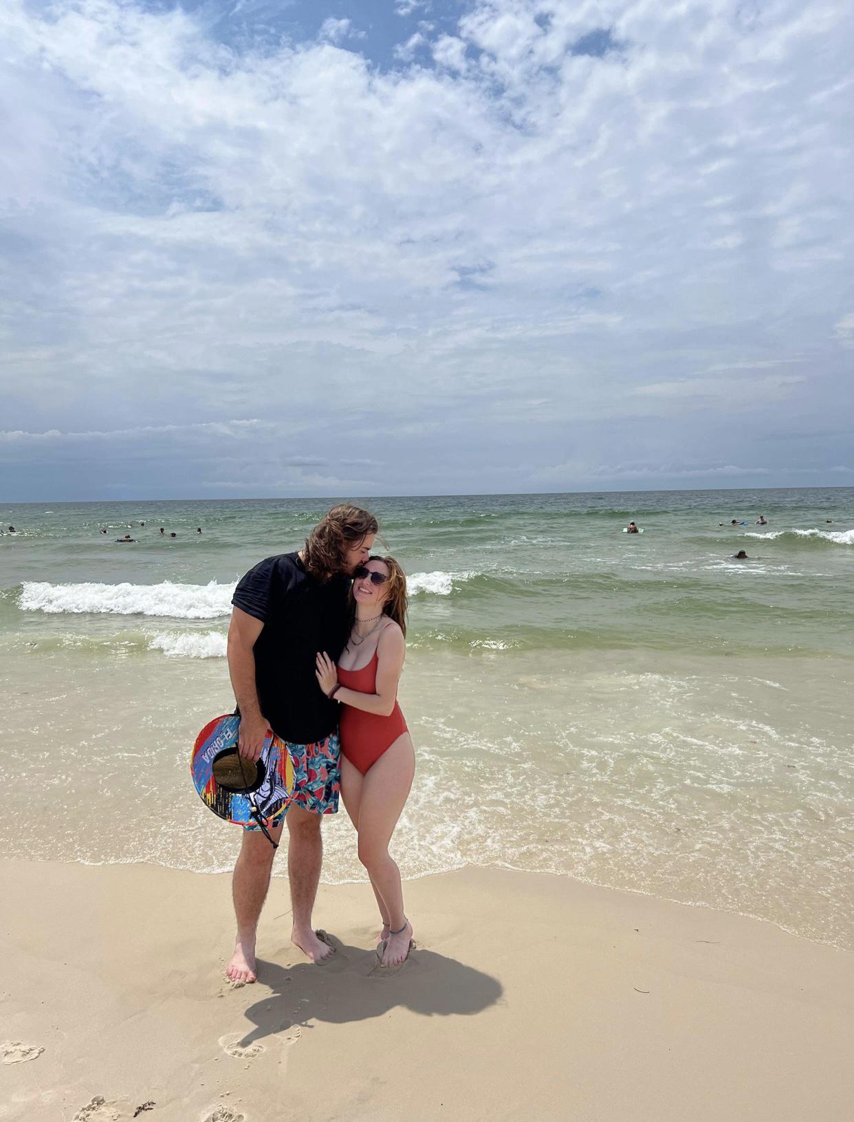 A well deserved beach trip for mama & daddy💙 (thank you Kamry for having a dance competition in Florida)