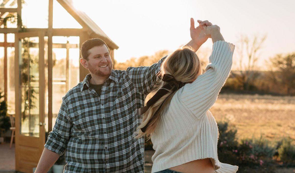 The Wedding Website of Shyanne McClure and Ryan Kingsley