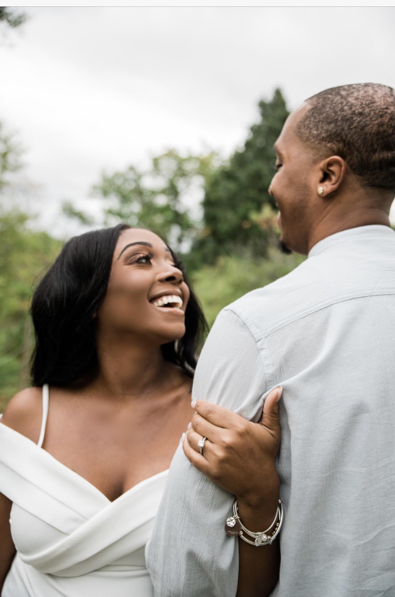 The Wedding Website of Ariana Arden and Sherrad Prezzie-Blue