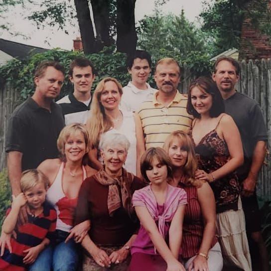 Family reunion. (front: Jackson, Lisa, Louise, Em, Holly. middle: Frank, Jen, Clyde, Kate. back: Mark, Alex, Jim)