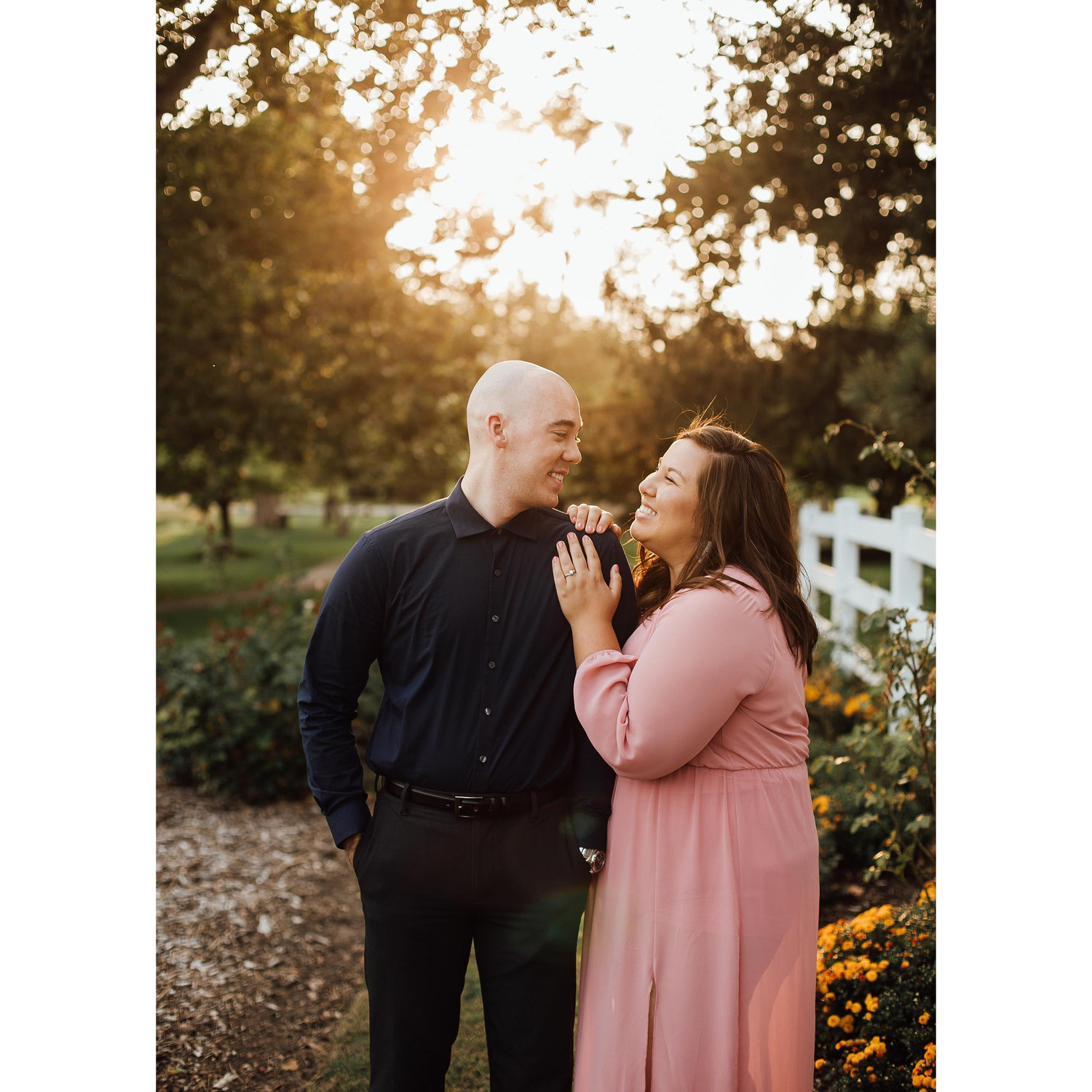 Engagement photos at Lakeside Park & Rose Garden
by Chantel Vandriessche Photography