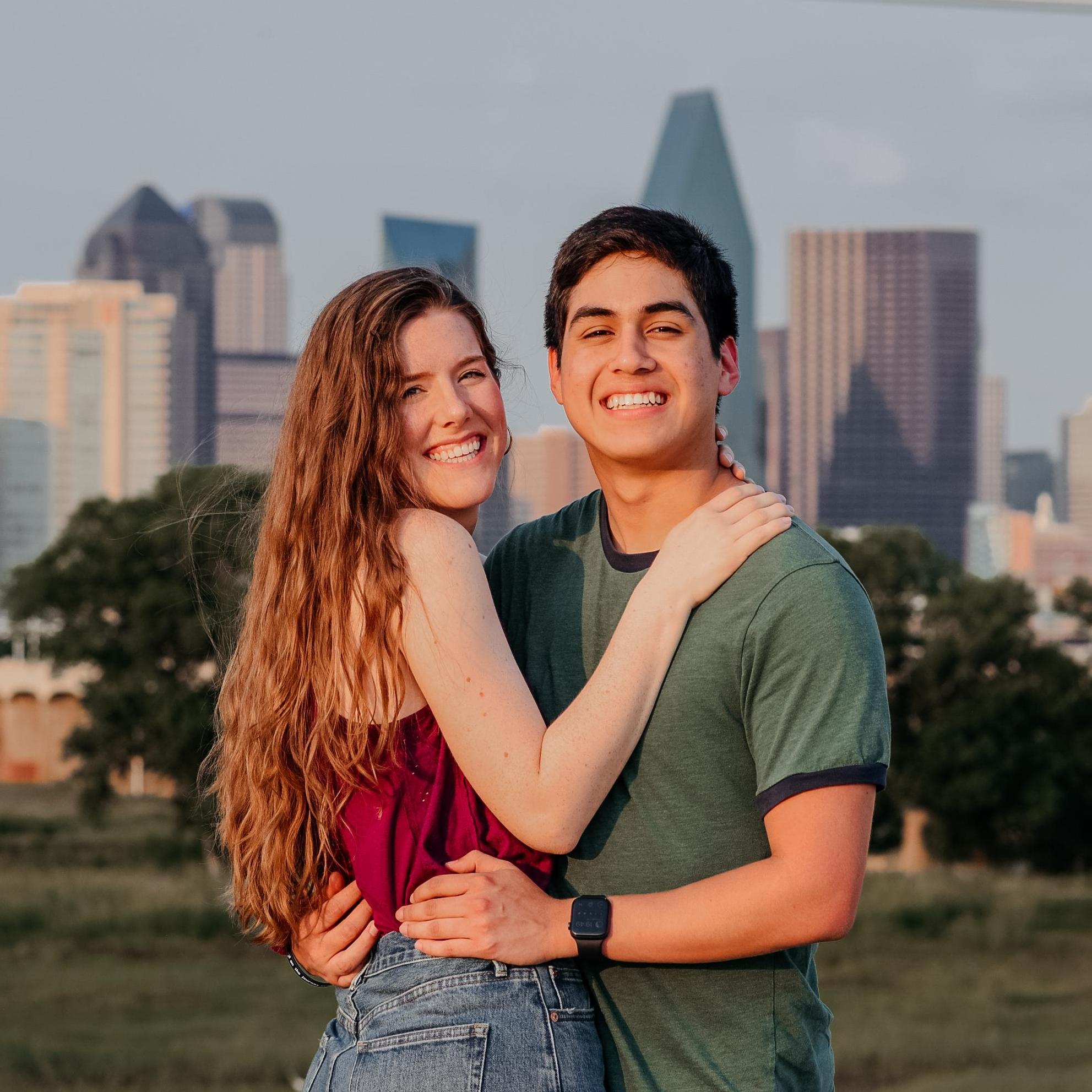 Our engagement photos!
Nuestras fotos de compromiso!