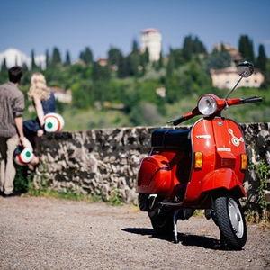 Vespa Tour of Tuscany + Wine Tasting