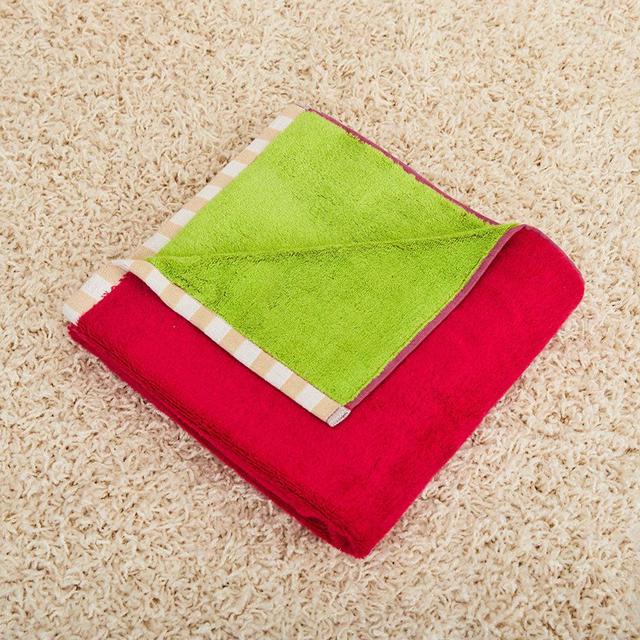Magenta-green two-tone towel