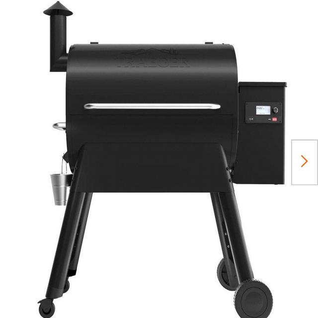 Traeger Pro 780 Wifi Pellet Grill and Smoker in Black