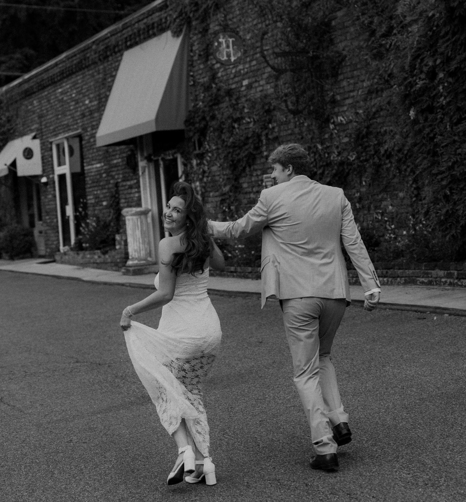 The Wedding Website of Maggie Hawkins and Brett Maddox