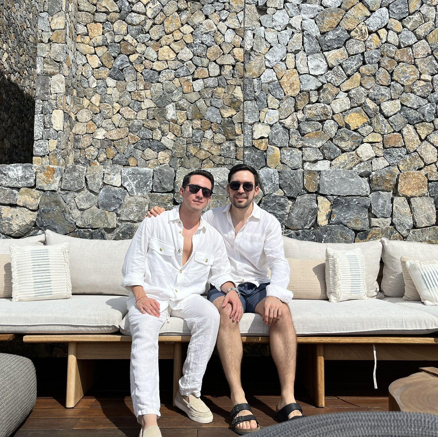 Manolo Libreros Barradas and Diego LUNA HERNÁNDEZ's Wedding Website