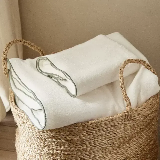 Cotton Bath Towel with Trim - Zara Home