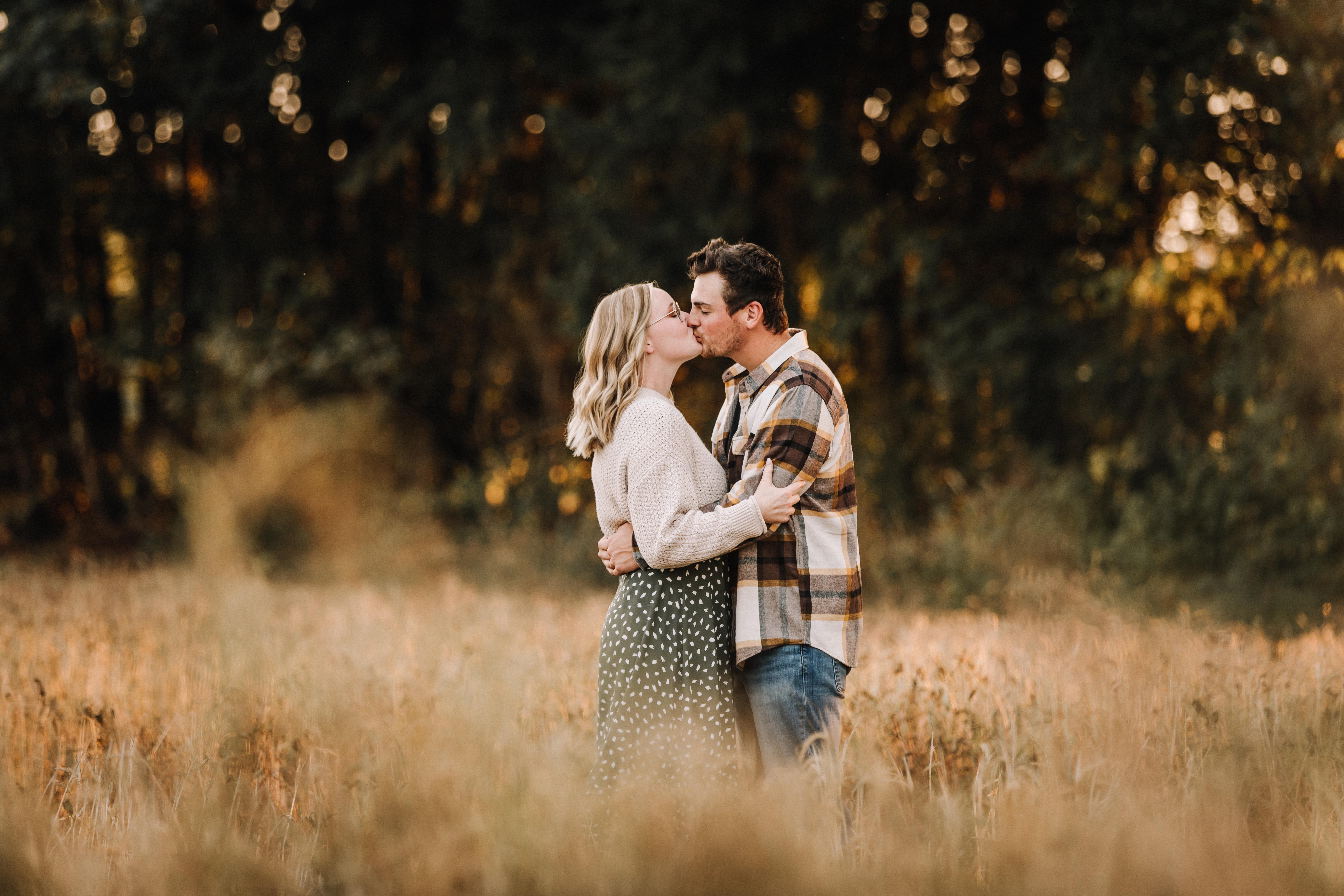 The Wedding Website of Jordan Larson and Loren Hartzell