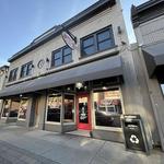 Bennett's Publical Family Sports Grill