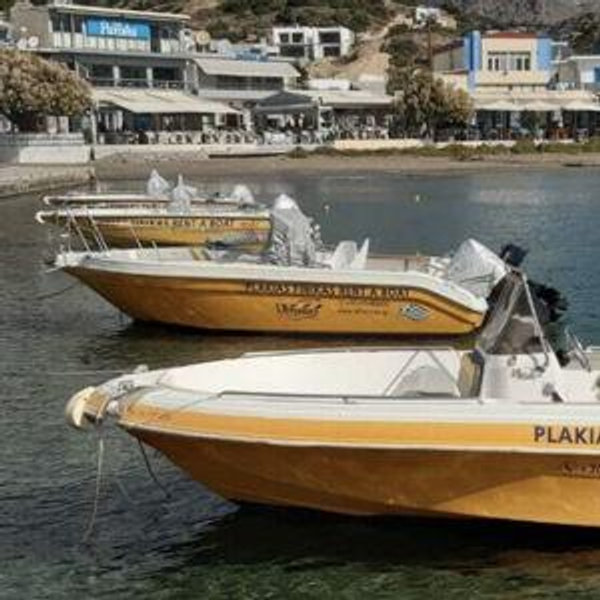 Honeymoon Boat-4-A-Day Hire