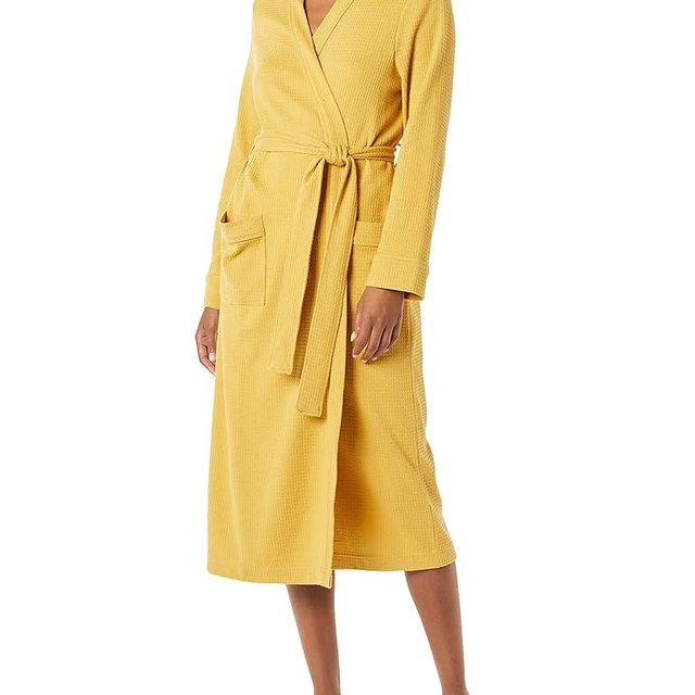 Amazon Essentials Women's Lightweight Waffle Full-Length Robe (Available in Plus Size)
