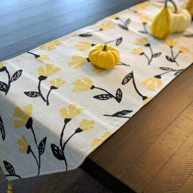 Golden Sunshine Yellow Fleur Floral Tapestry Table Runner, Woven Needle Stitch Kitchen Dining Cottage Botanical Garden Spring Picnic Style