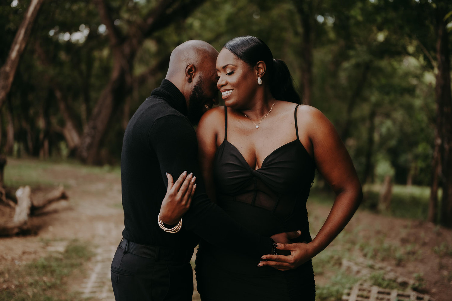 The Wedding Website of ROBERT THOMAS and JISELLE JULIEN