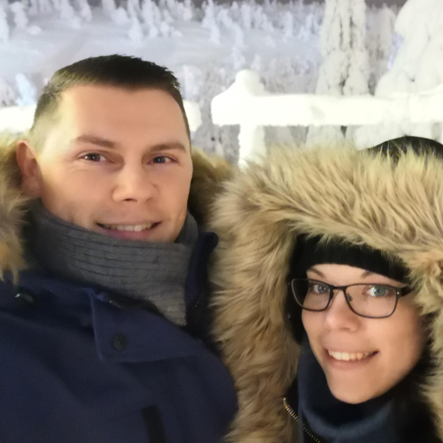Our amazing Finnish skiing experience in January 2020! This photo was taken outside Ruka Peak Restaurant which served fantastic food! โท๏ธ