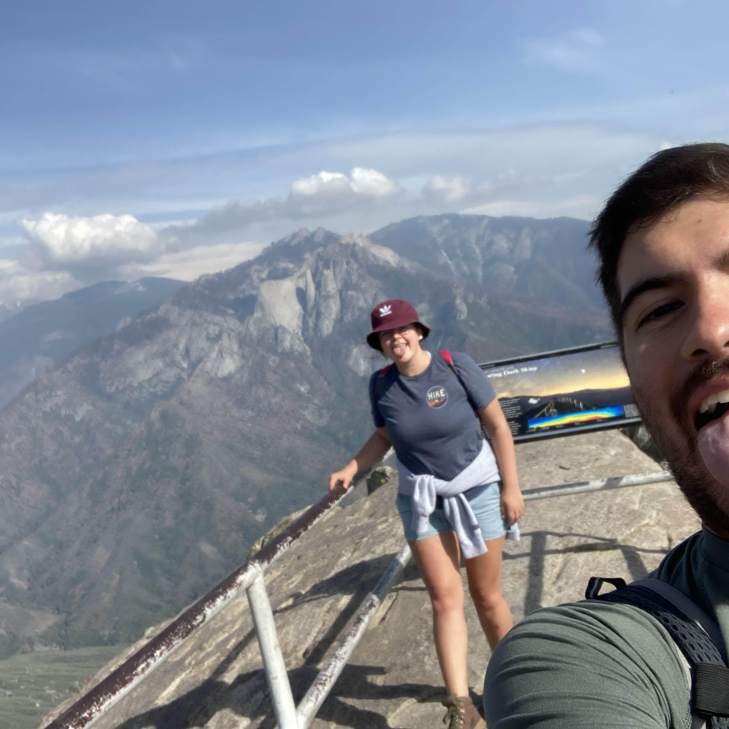 Morro Rock- Sequoia National Park May2022