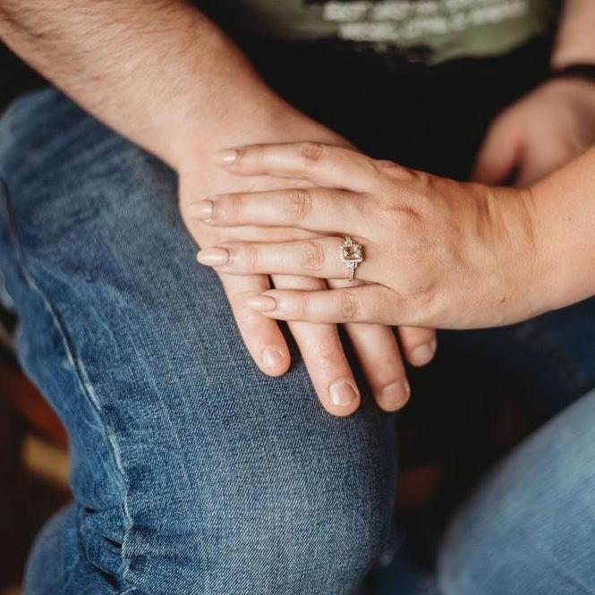 2019 Engagement Photos ♥ Listerman Brewery