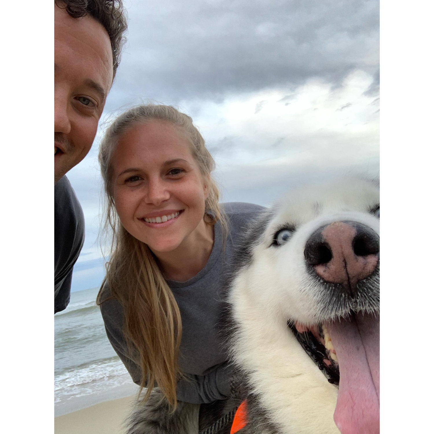 Family selfie, take 1 🤳
📍Rodanthe, NC, 2021