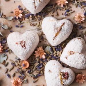 Mini Floral Botanical Heart Bath Bombs, Set of 6