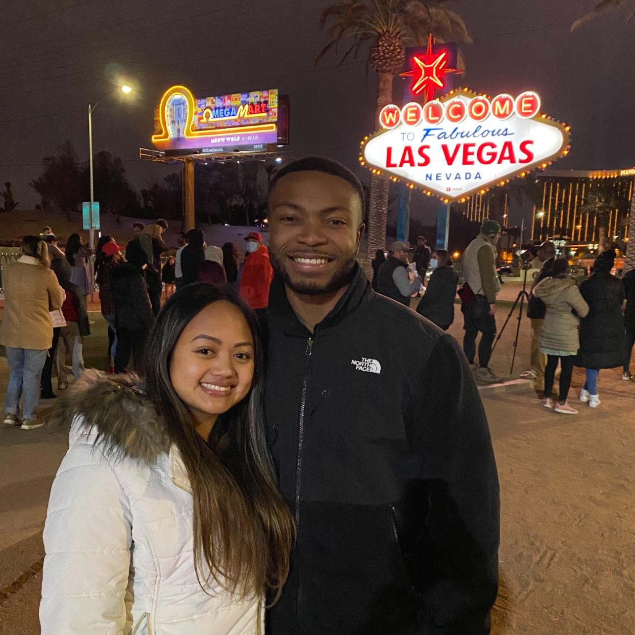 December 2021. Izzy showing AJ around Vegas for the first time!