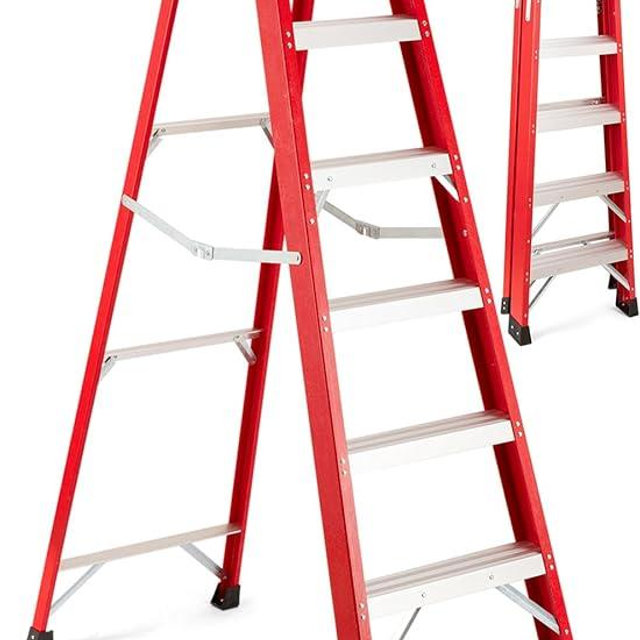 Ladder 8-Foot Fiberglass Step Ladder, 500 Pound Load Capacity, Folding Step Ladders for Home, IAA (8Ft)