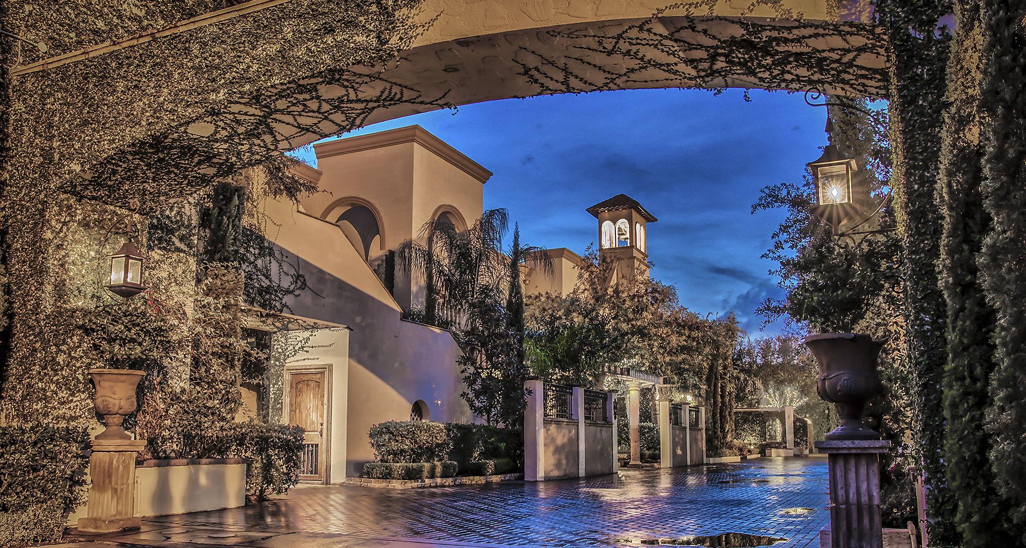 The Wedding Website of Noe N. Pickrell and David D. Horn