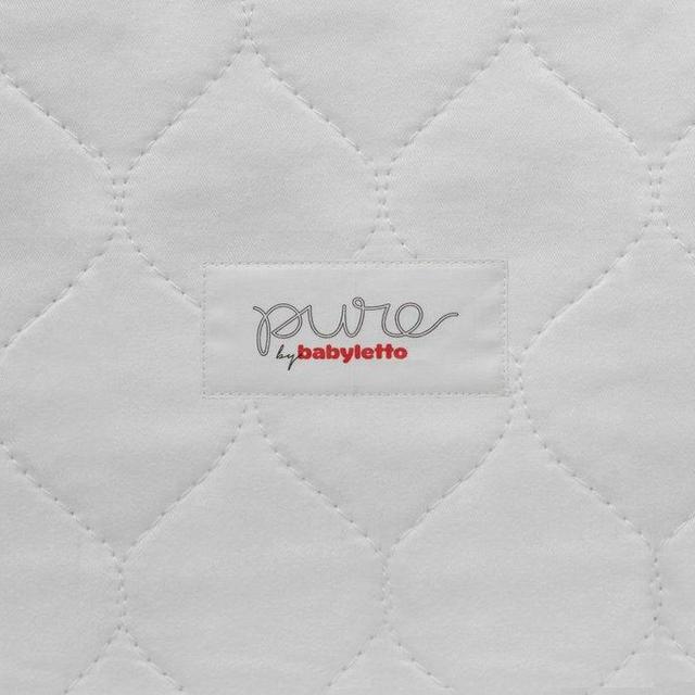 Non-toxic mini crib mattress with hybrid waterproof cover