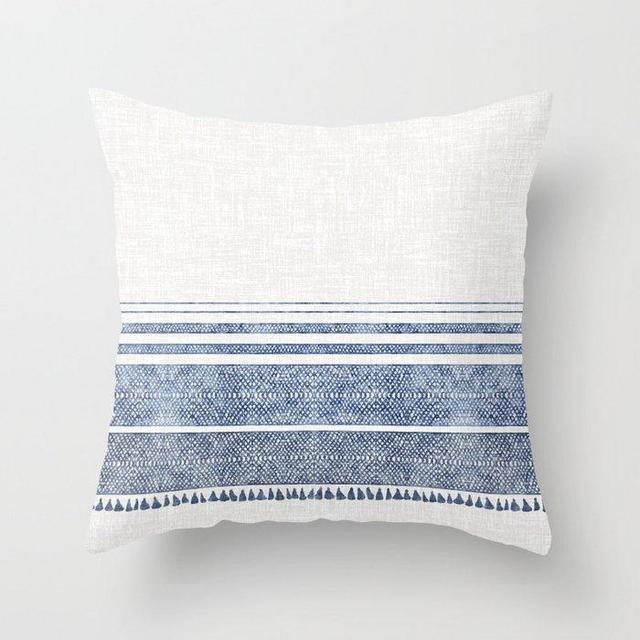 FRENCH LINEN CHAMBRAY TASSEL Throw Pillow