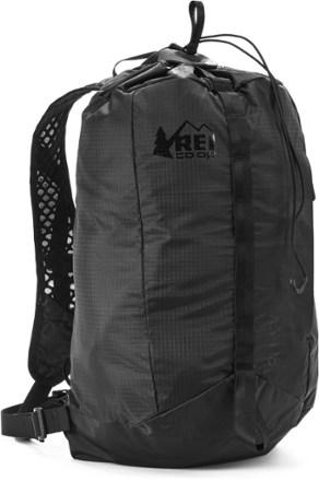 REI Co-op  Flash 18 Pack