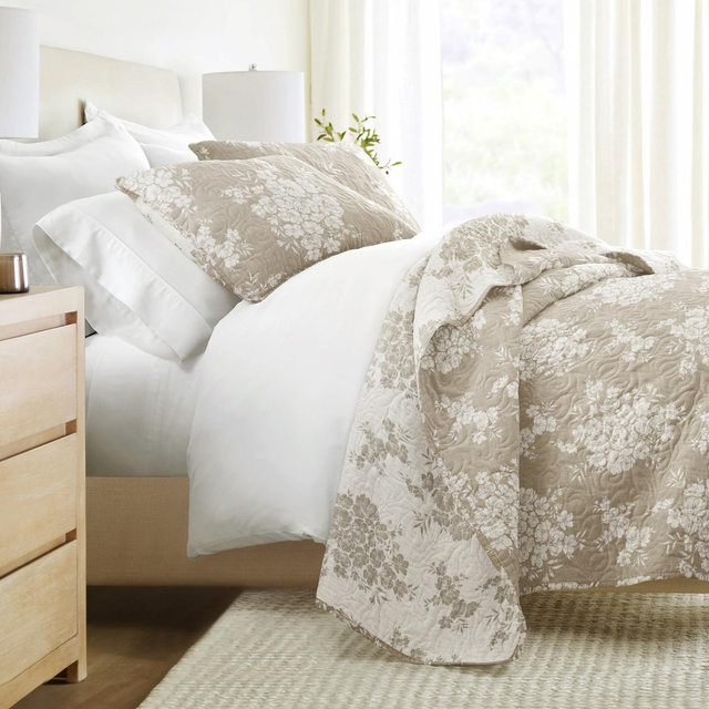 Ultra-Soft Microfiber Quilt Set – Bedding in Distressed Bouquet Design by Becky Cameron, Distressed Bouquet Taupe, Full/Queen