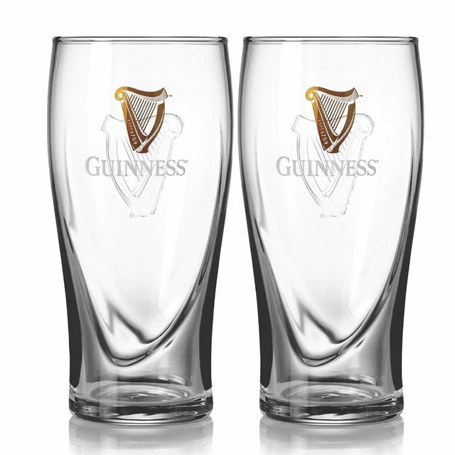 Guinness 20oz Beer Glasses Twin Pack | Certified Official Merchandise | Ideal gift for Beer Lovers
