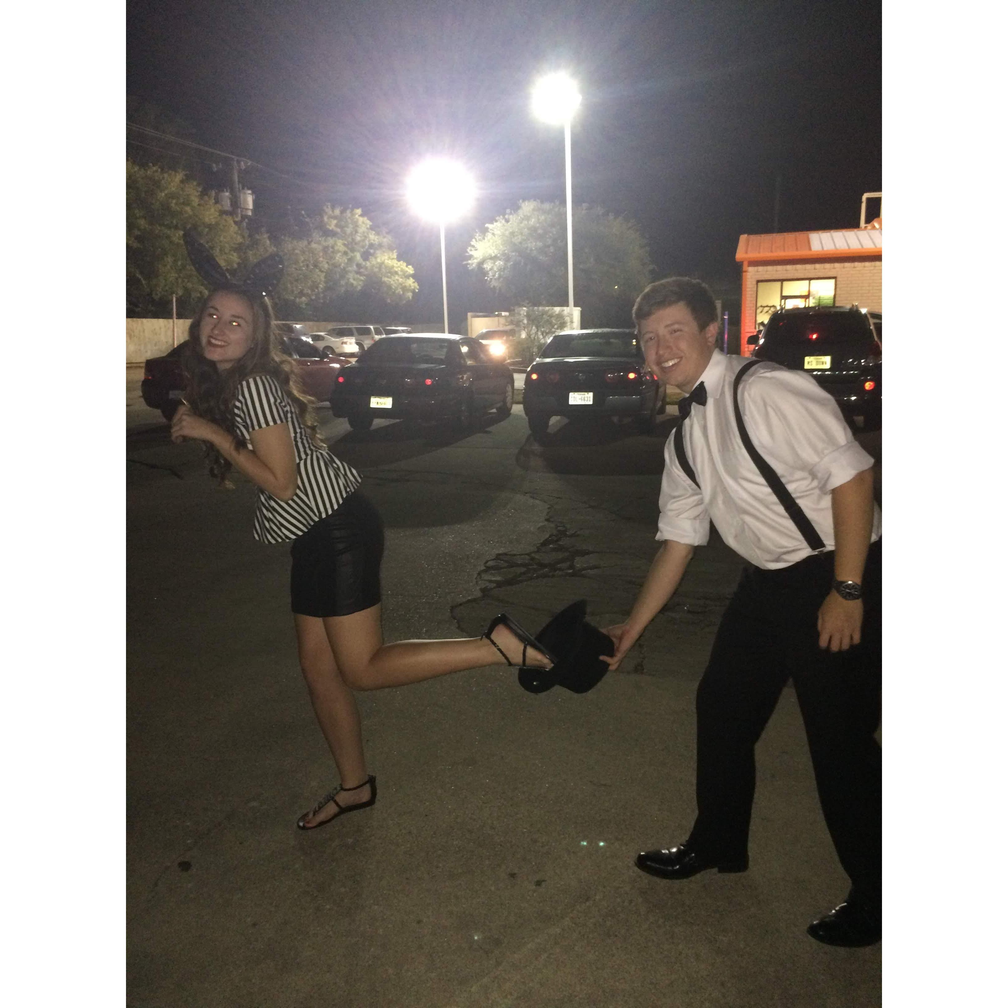 First date party