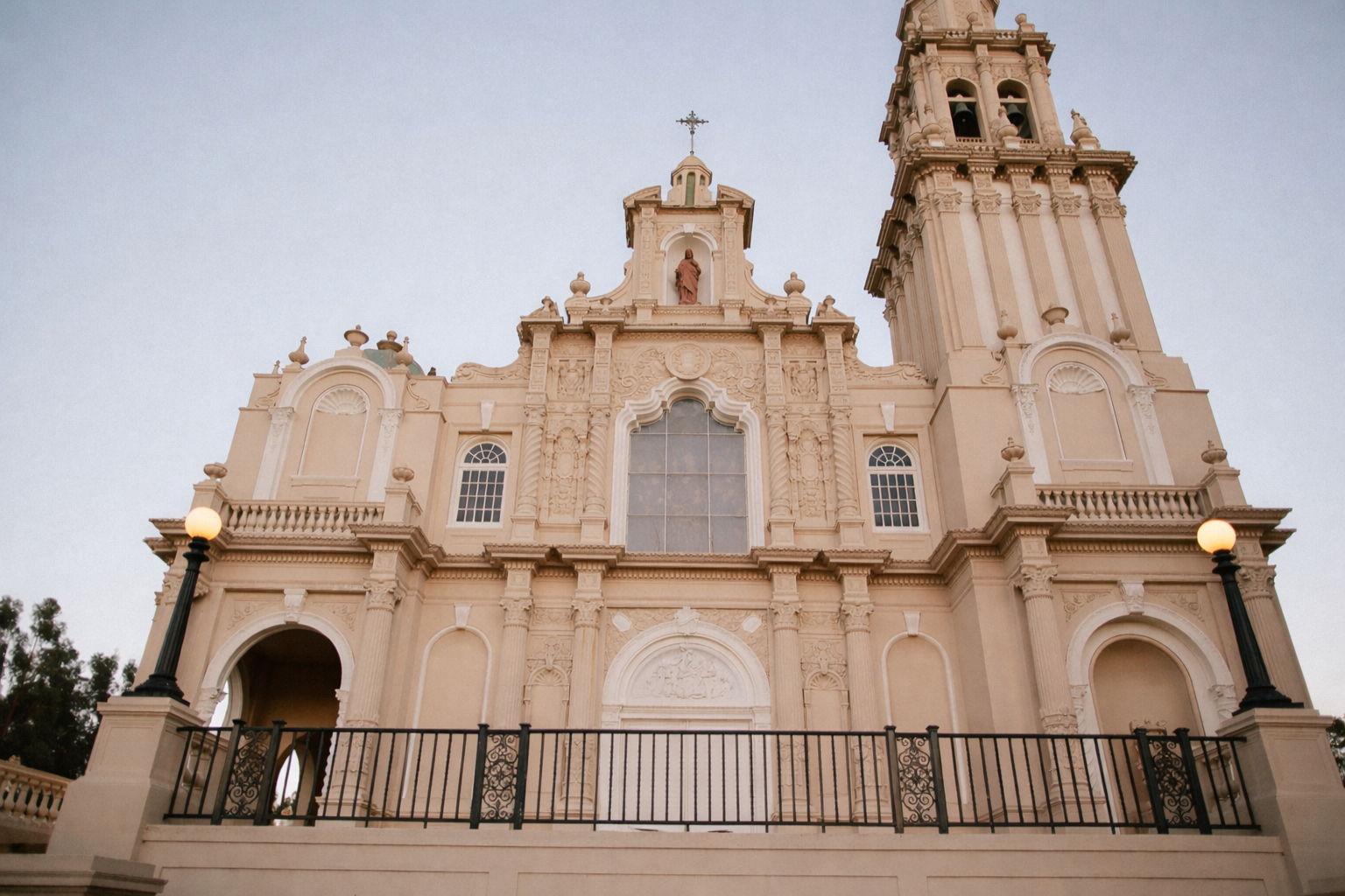 The Wedding Website of Edith Zendejas Ruiz and Andres Tinajero