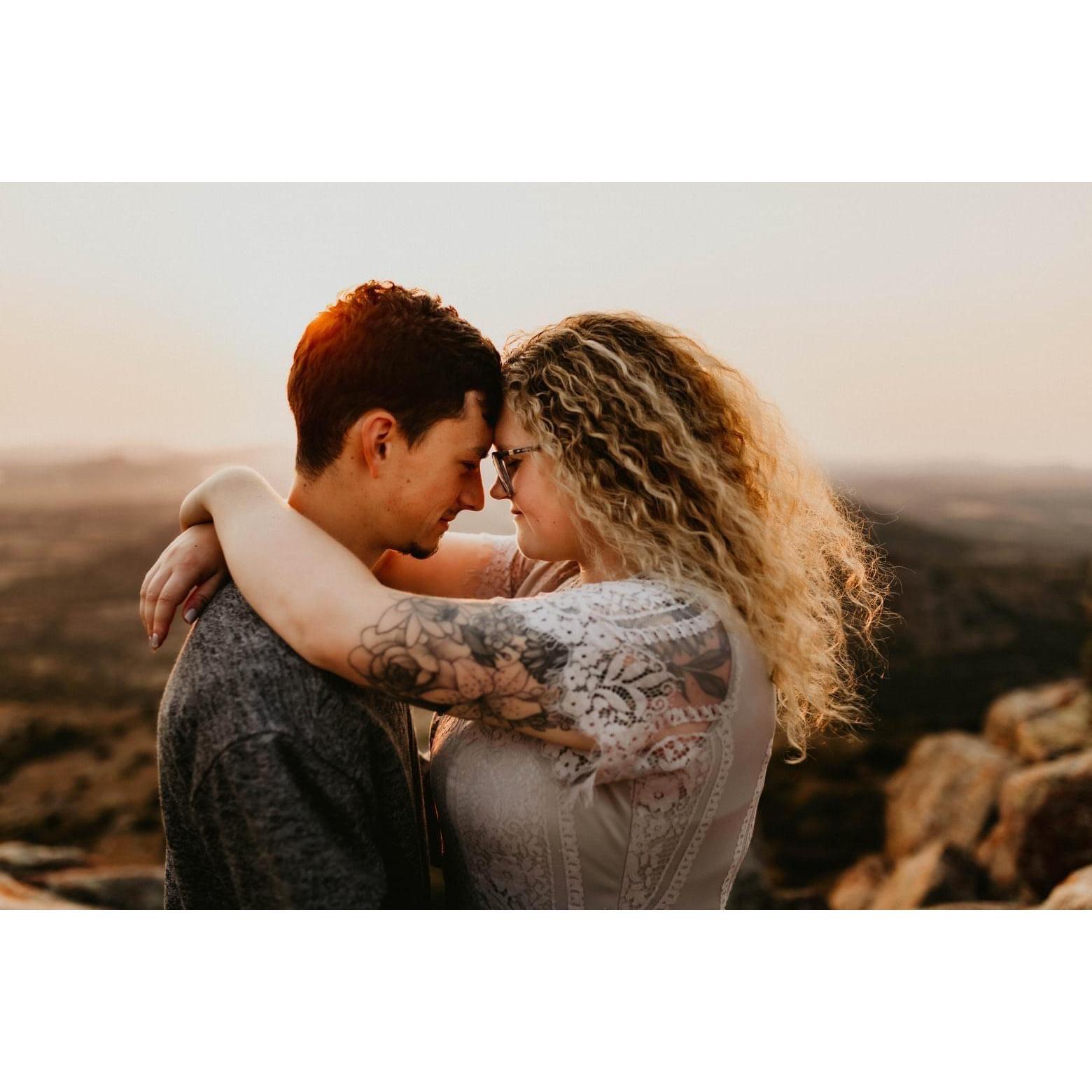 <3